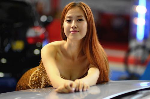 巨乳丰臀女上位在线视频,激情四溢的视觉盛宴